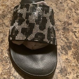Steve Madden Slides